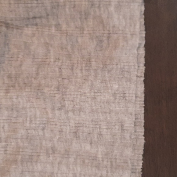 Club Monaco Light Grey Fitted Top - Picture 3 of 6